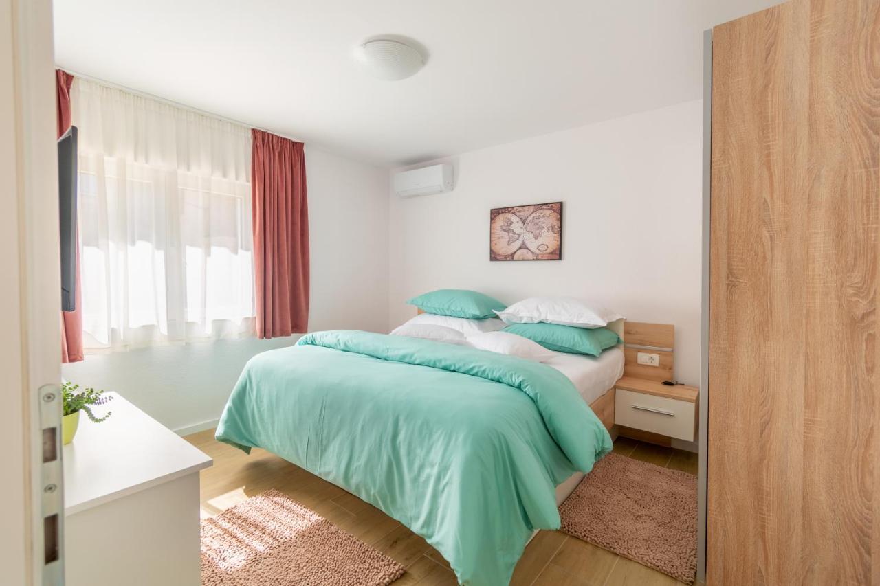 City Apartment 4 & 6 Makarska Exterior photo